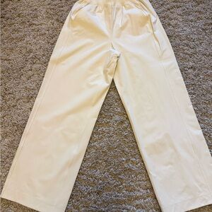Lululemon Athletica Women’s Stretch Woven Cream Wide Leg Pants